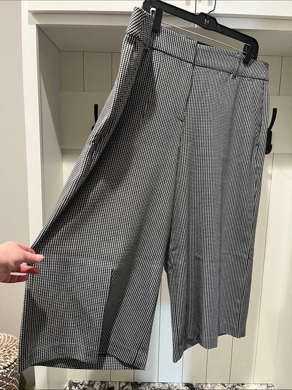 Lane Bryant Black & White Houndstooth Wide-Leg Capris